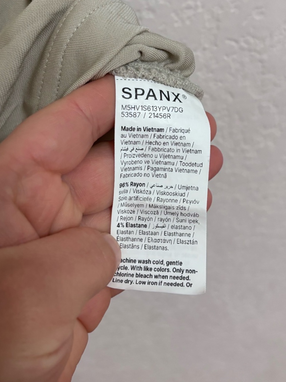 SPANX Sleek Jersey Elbow Sleeve Ruched Top - Picture 6 of 9